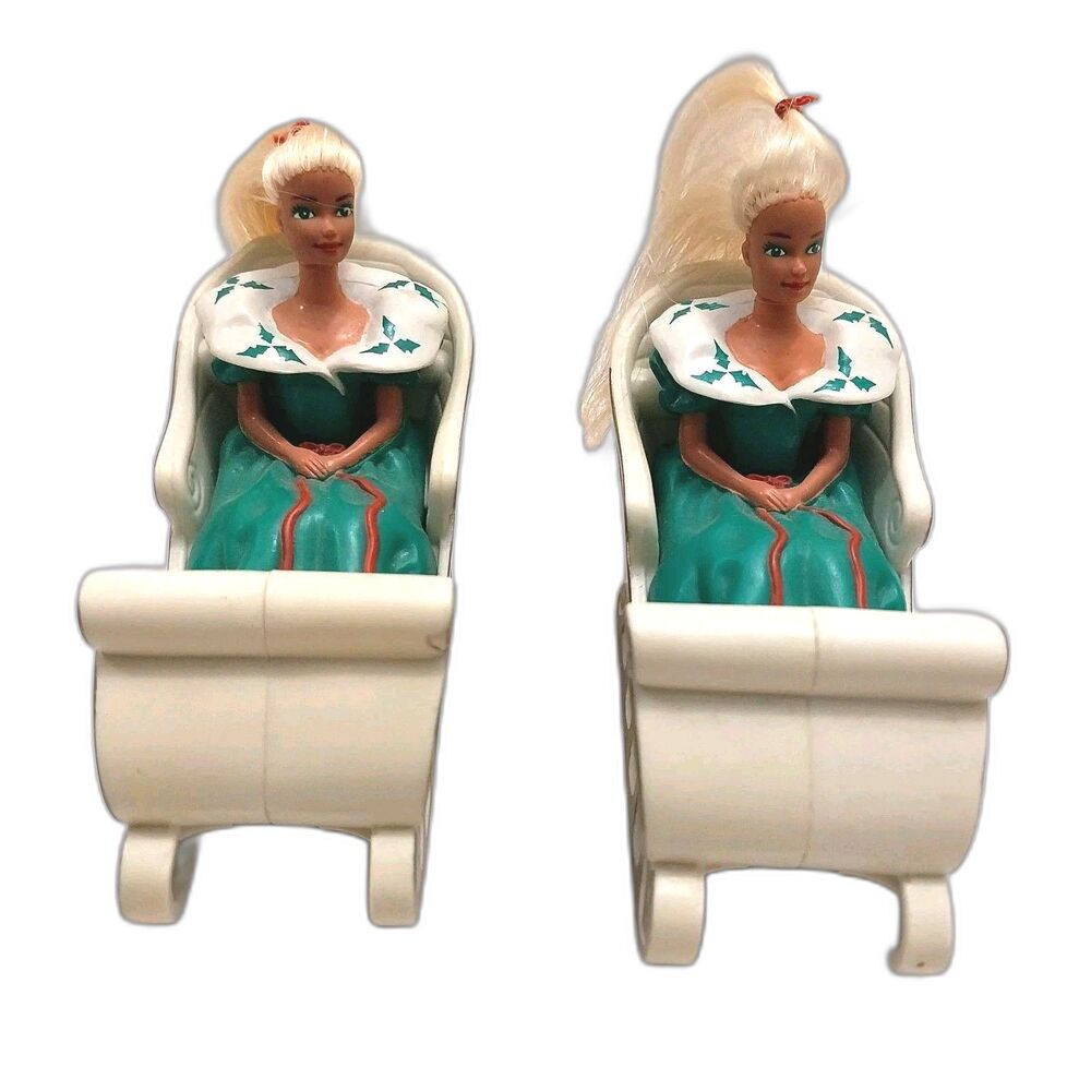 2 Vintage Barbie Special Edition 1995 Happy Meal Toys Green And White #X25